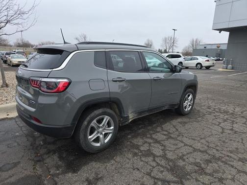 2024 Jeep Compass Latitude