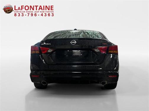 2024 Nissan Altima SR FWD