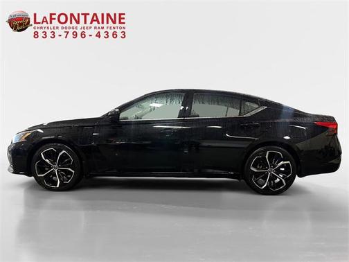 2024 Nissan Altima SR FWD