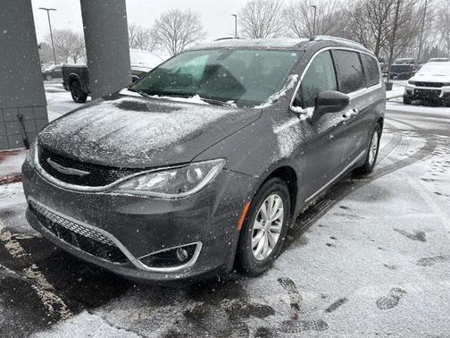 2018 Chrysler Pacifica Touring-L Plus