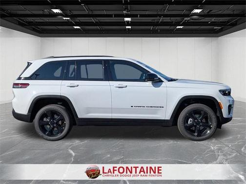 2025 Jeep Grand Cherokee Altitude