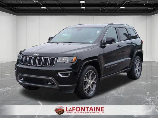 Diamond Black 2018 Jeep Grand Cherokee Sterling Edition