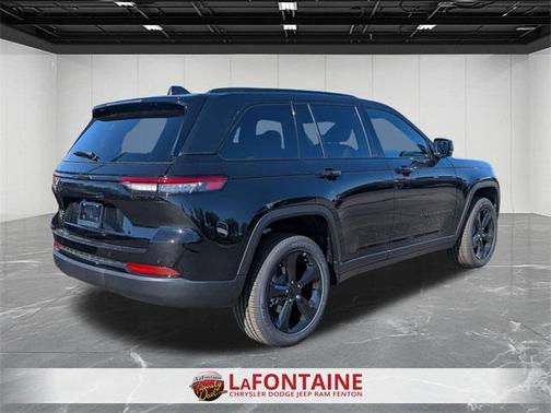 2025 Jeep Grand Cherokee Altitude