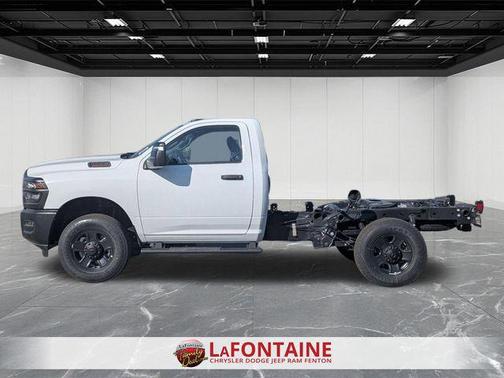 Bright White Clearcoat 2026 RAM 2500 Tradesman Regular Cab 4x4 8' Box