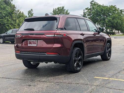 Velvet 2024 Jeep Grand Cherokee Altitude