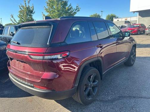 Velvet 2024 Jeep Grand Cherokee Altitude