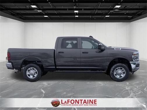 2026 RAM 2500 Tradesman Crew Cab 4x4 6'4' Box