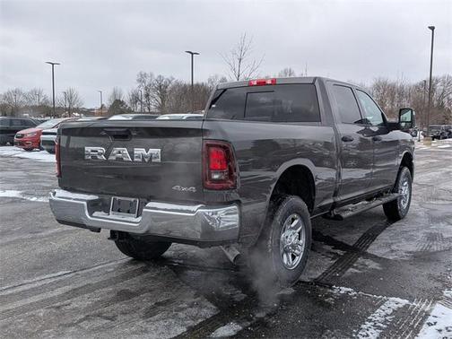 2026 RAM 2500 Tradesman Crew Cab 4x4 6'4' Box