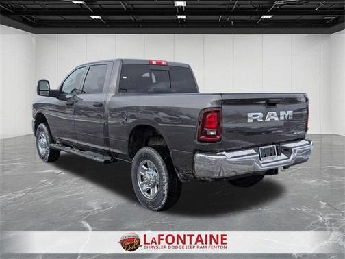 2026 RAM 2500 Tradesman Crew Cab 4x4 6'4' Box