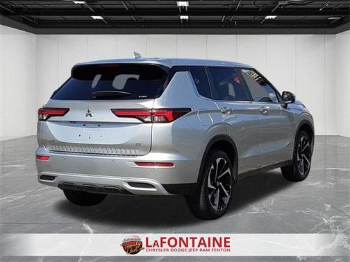 2024 Mitsubishi Outlander SE Black Edition S-AWC