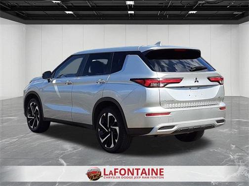 2024 Mitsubishi Outlander SE Black Edition S-AWC