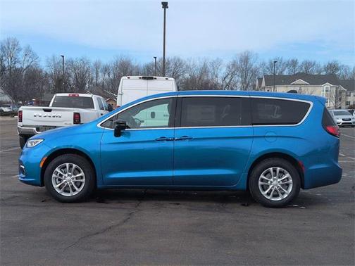 2026 Chrysler Pacifica L