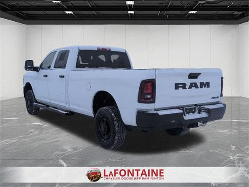 2026 RAM 2500 Tradesman Crew Cab 4x4 8' Box