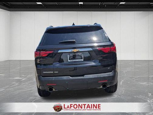 Black Metallic 2023 Chevrolet Traverse LT Cloth