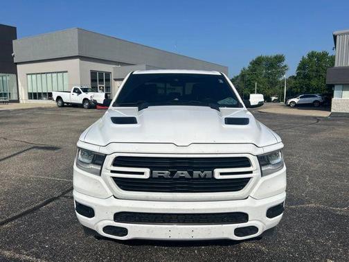Bright White Clearcoat 2023 RAM 1500 Laramie
