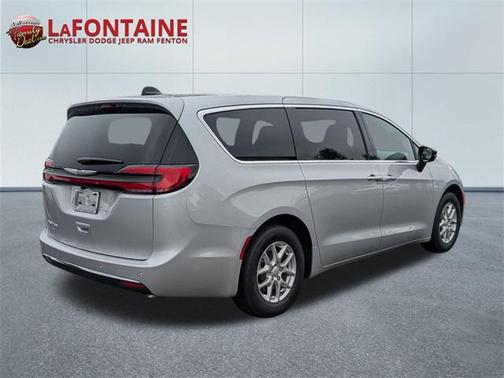 2026 Chrysler Pacifica L