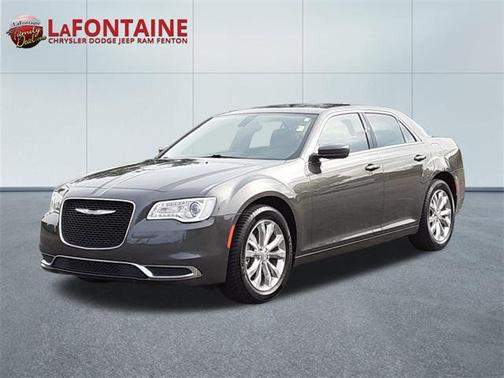 2023 Chrysler 300 Touring