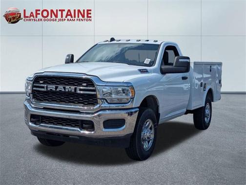 2024 RAM 3500 Tradesman Regular Cab 4x4 8' Box