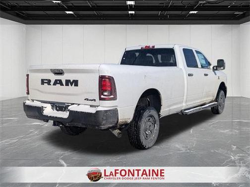 2026 RAM 2500 Tradesman Crew Cab 4x4 8' Box
