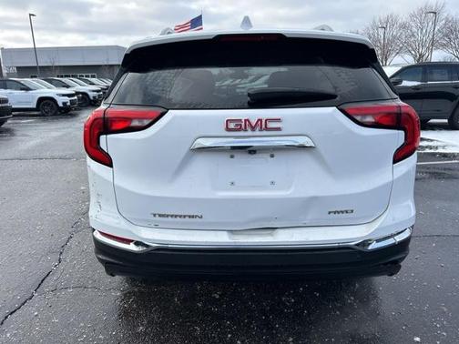 2020 GMC Terrain SLT