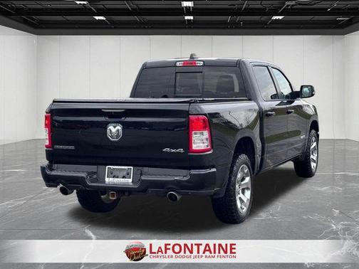 Diamond Black Crystal Pearlcoat 2020 RAM 1500 Big Horn/Lone Star
