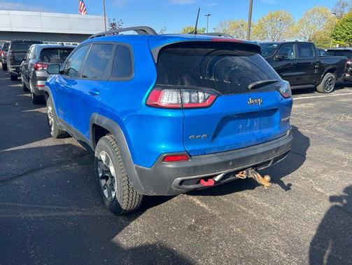 Hydro Blue Pearlcoat 2019 Jeep Cherokee Trailhawk