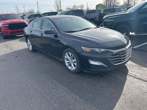 Mosaic Black Metallic 2019 Chevrolet Malibu LT