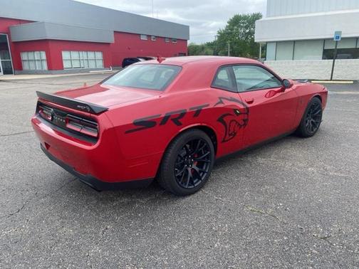 2016 Dodge Challenger SRT Hellcat