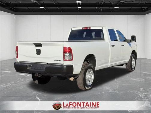 2024 RAM 3500 Tradesman Crew Cab 4x4 8' Box