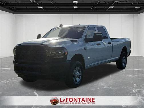 2024 RAM 3500 Tradesman Crew Cab 4x4 8' Box