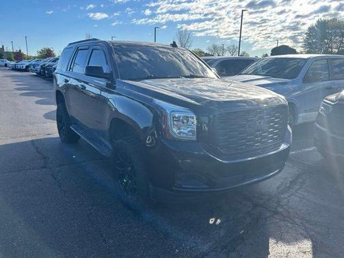 Onyx Black 2019 GMC Yukon SLE