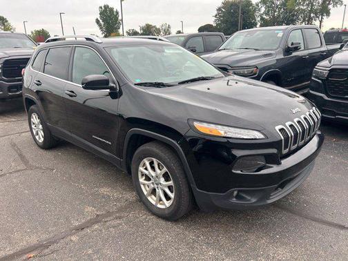 Diamond Black 2017 Jeep Cherokee Latitude