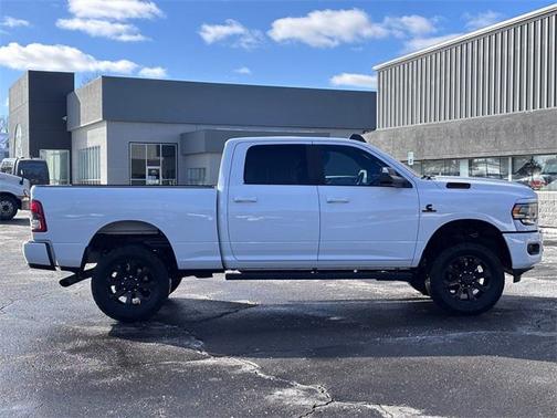 2021 RAM 2500 Big Horn Crew Cab 4x4 6'4' Box