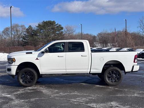 2021 RAM 2500 Big Horn Crew Cab 4x4 6'4' Box