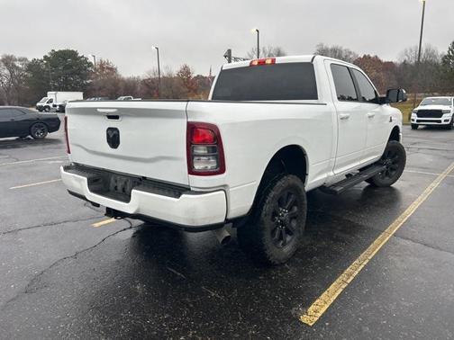2021 RAM 2500 Big Horn Crew Cab 4x4 6'4' Box