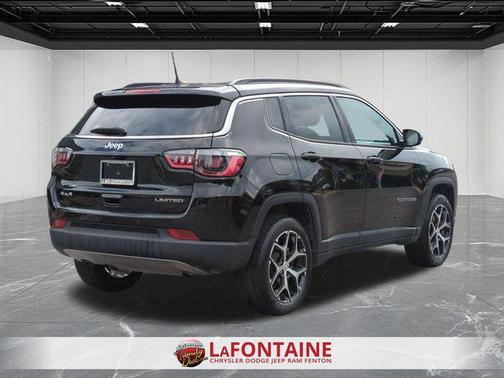 Diamond Black 2024 Jeep Compass Limited