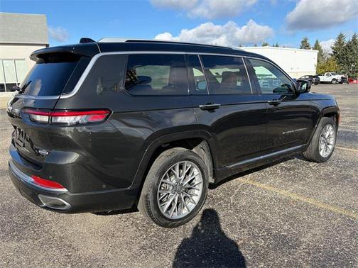 2022 Jeep Grand Cherokee L Summit