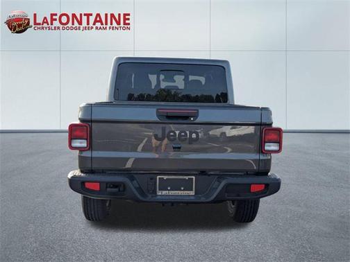2025 Jeep Gladiator Sport S