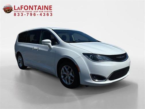 2020 Chrysler Pacifica Touring