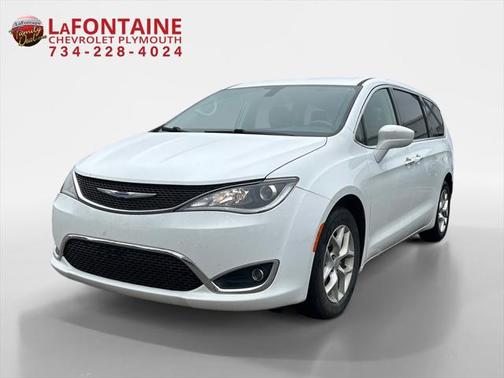 2020 Chrysler Pacifica Touring