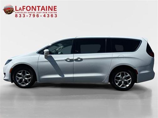 2020 Chrysler Pacifica Touring