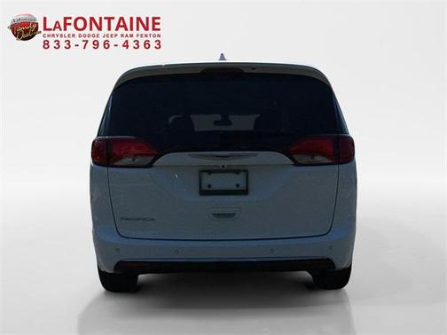 2020 Chrysler Pacifica Touring