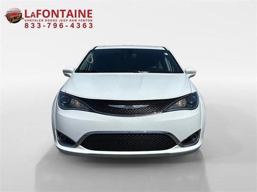 2020 Chrysler Pacifica Touring
