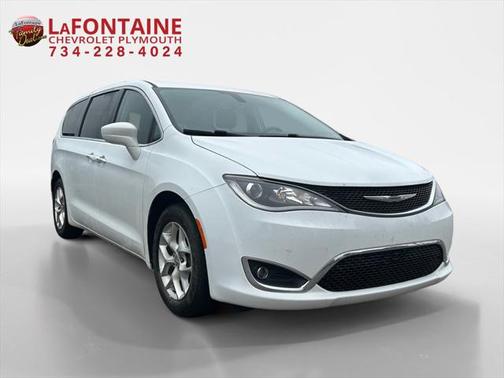 2020 Chrysler Pacifica Touring