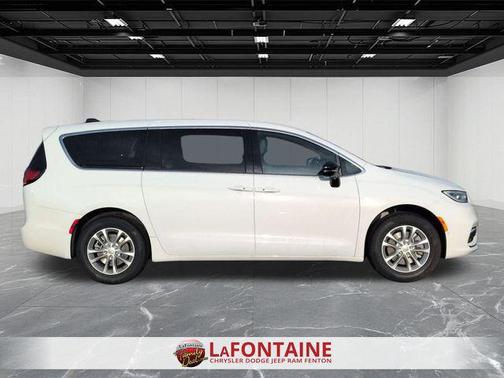 2026 Chrysler Pacifica L