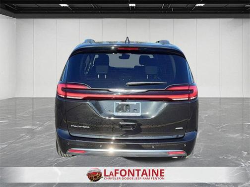 2021 Chrysler Pacifica Touring L
