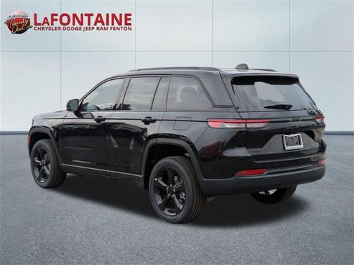 2025 Jeep Grand Cherokee Altitude