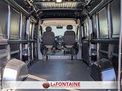 Px8 2026 RAM ProMaster 2500 Tradesman
