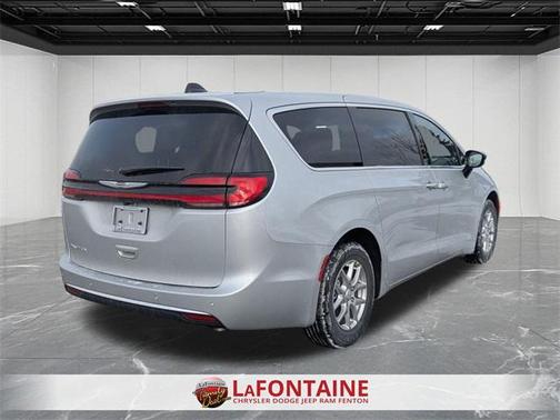2026 Chrysler Pacifica L