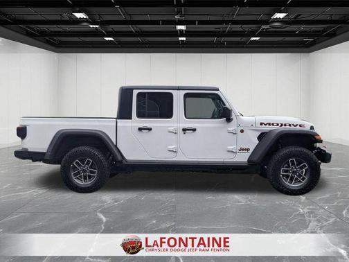 Bright White Clearcoat 2026 Jeep Gladiator Mojave 4x4